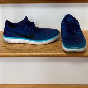 Nike free rn distance running shoes